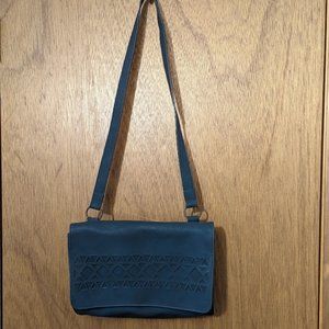 Chinese Laundry ladies purse